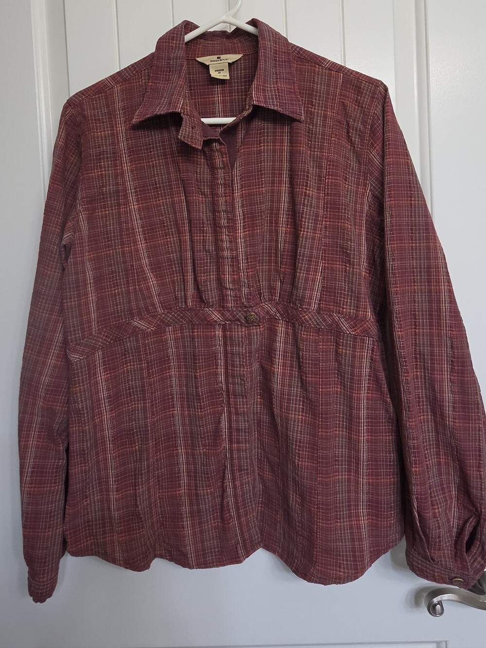 Woolrich Women’s Red Plaid Button-Front Shirt– Size M Fall Style